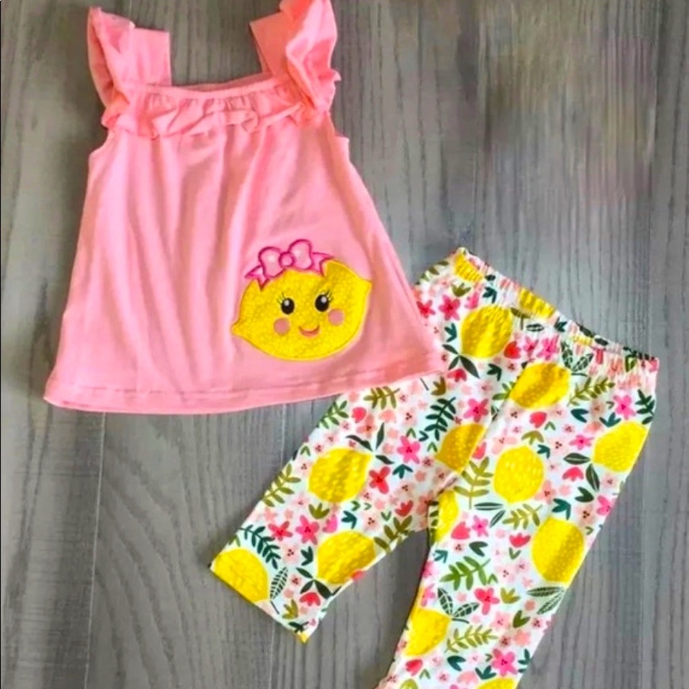Girl’s lemon outfit